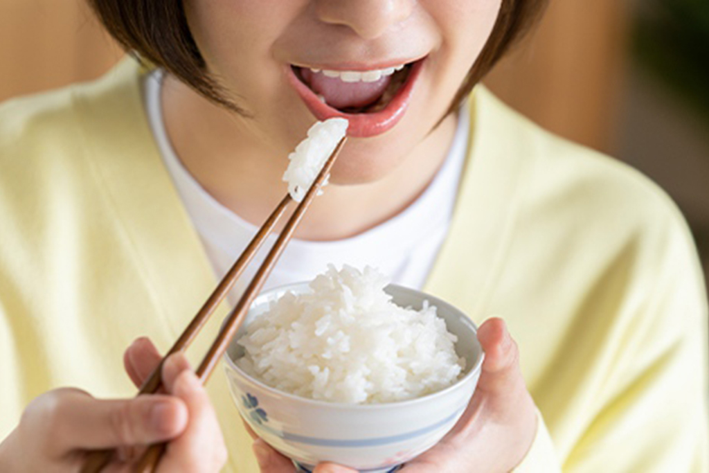 「自分に合った入れ歯」でいつまでもおいしく食事がしたい